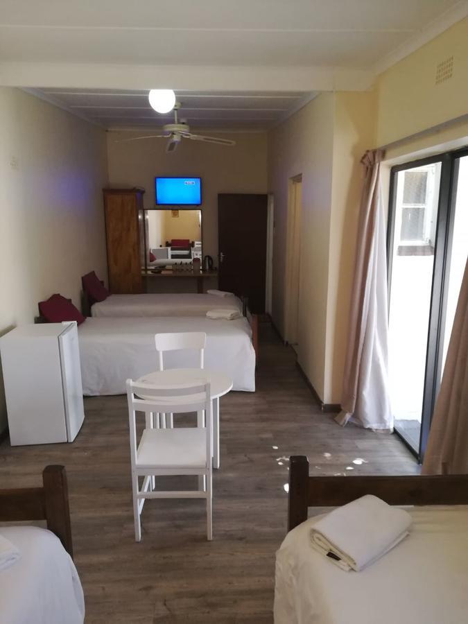 White House Lodge On Main Beaufort West Exterior foto